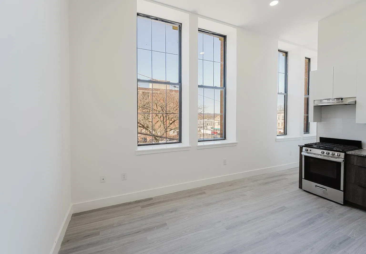 1 bed, $1,899 — Photo 4