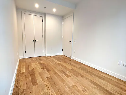 Rented by EXR | media 8