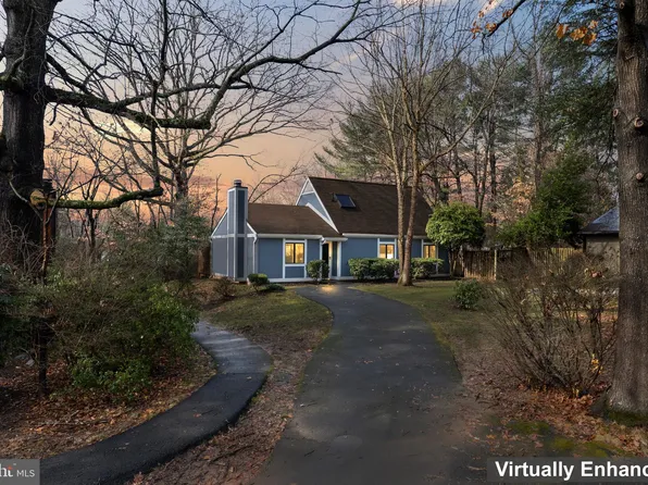 11309 Geddys Ct, Reston, VA 20191