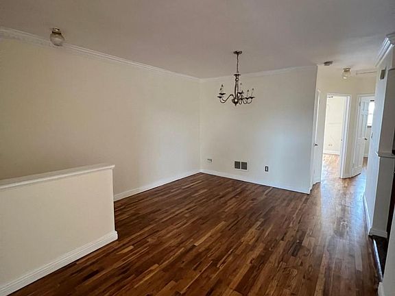 2nd image of 3218 Griswold Ave
