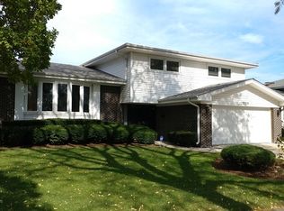 7708 Arcadia St, Morton Grove, IL 60053