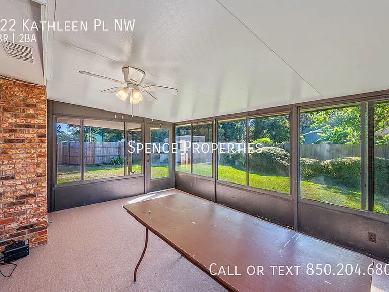 322 Kathleen Pl NW — Photo 11