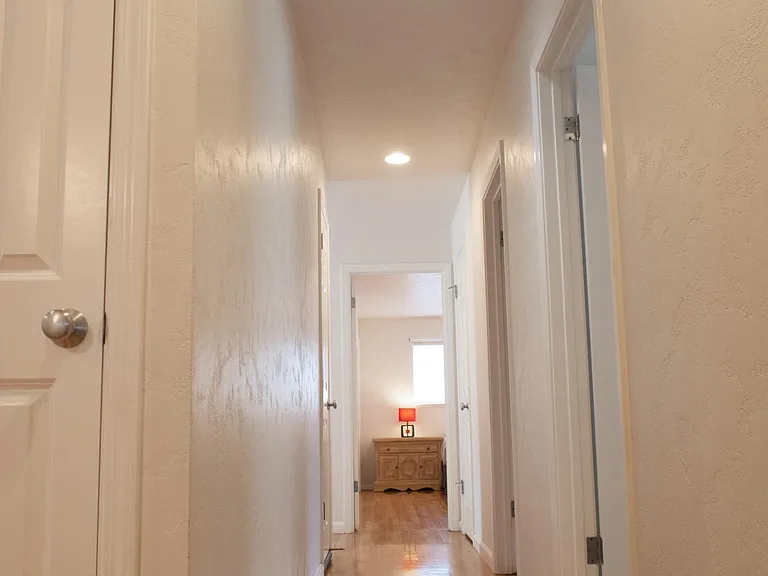310 Alma Ln — Photo 12