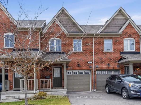 5070 Harvard Rd N #5, Mississauga, ON L5M 0X1