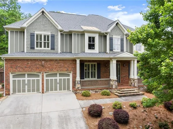 1286 Whisper Cove Dr, Buford, GA 30518