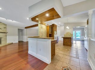 53 Gunn Rd, Southampton, MA 01073