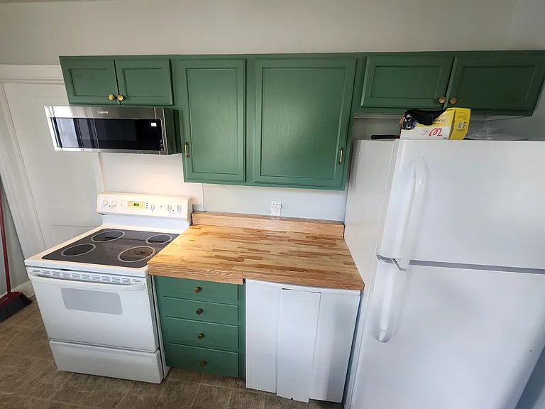 1001 B Ave — Photo 8