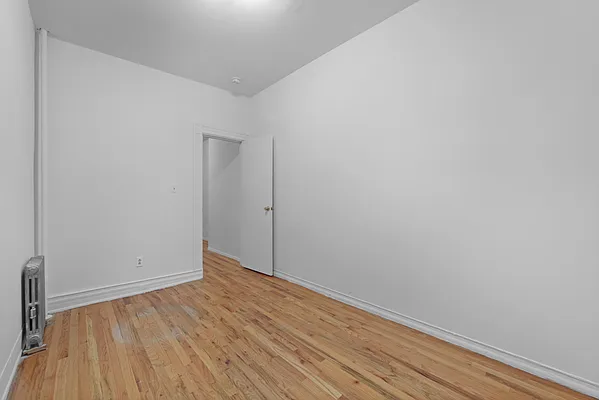 Rented by Compass | media 7