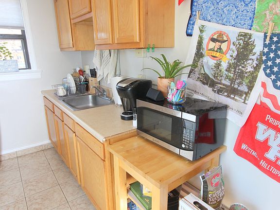5th image of 4720 Centre Ave APT 4G