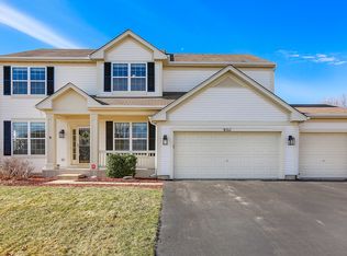 9511 Welsh Ln, Huntley, IL 60142
