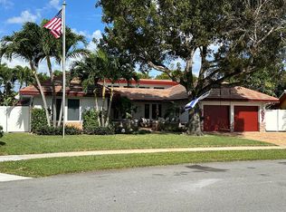 2145 NE 67th St, Fort Lauderdale, FL 33308