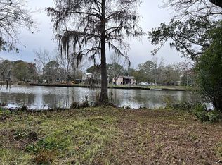 2066 Forest Ln, Mobile, AL 36605