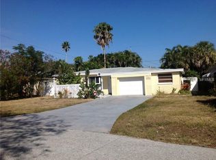 13307 2nd St E, Madeira Beach, FL 33708