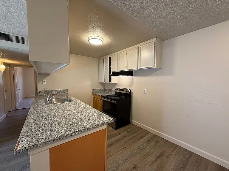 1713 Randazzo Ave — Photo 8