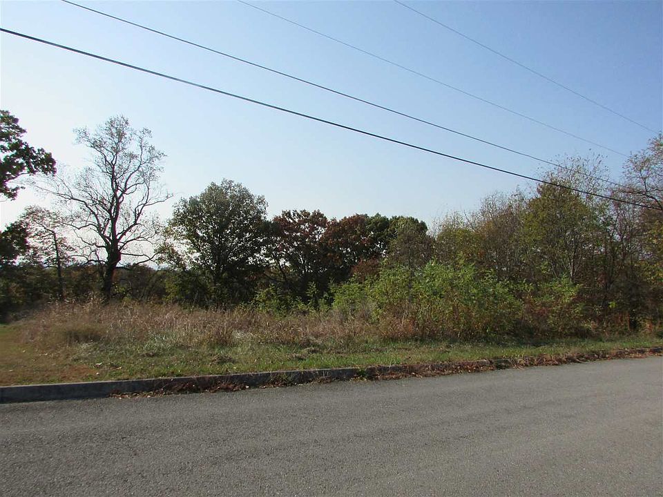 1st image of 4848 Brookview Dr