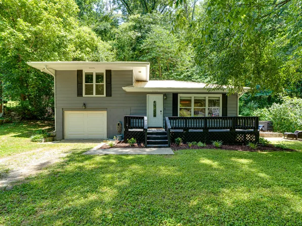 510 Lullwater Rd, Chattanooga, TN 37405