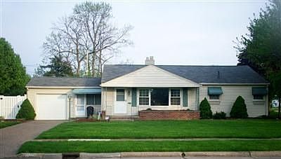 1st image of 2200 S Jefferson Blvd
