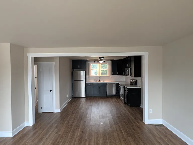 861 Stouffer Ave — Photo 3