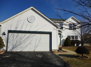 2260 Cottonwood Dr, Elgin, IL 60123