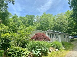 6 Jamaica Rd, Clinton, CT 06413