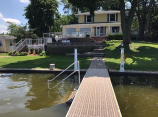 614 Regner Rd, McHenry, IL 60051