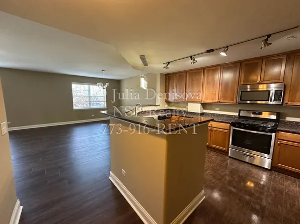 2-322 Itasca Pl #228, Itasca, IL 60143