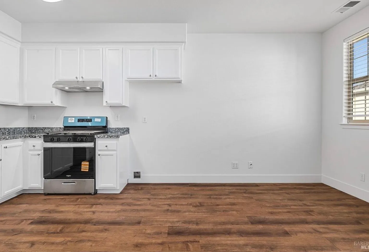 Updated Private Santa Rosa Unit with Separate Entrance, — Photo 2