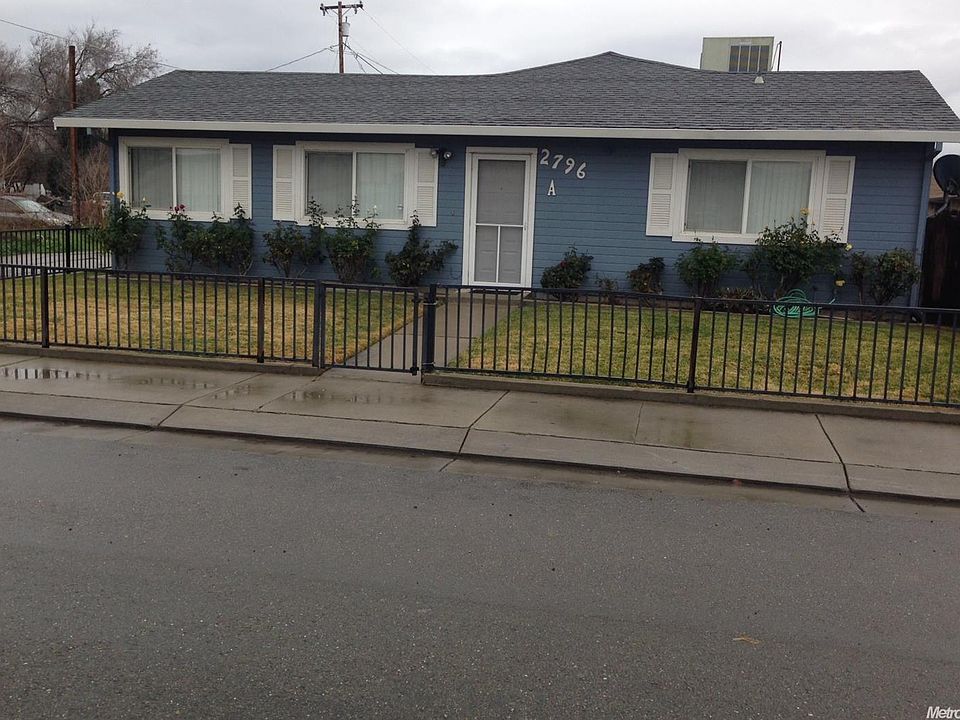 1st image of 2796 Holly Dr