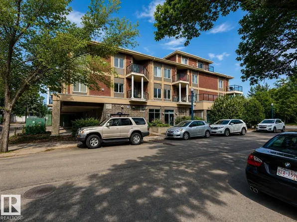 9750 94th St NW #405, Edmonton, AB T6C 2E3