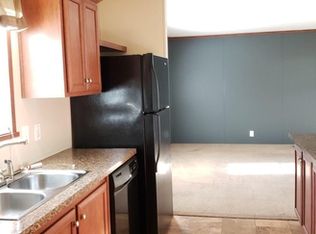 628 McIntosh Ln, Muskegon, MI 49442