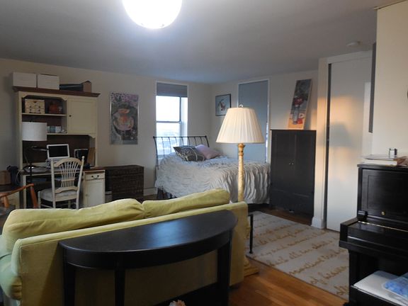 2nd image of 130 Beach 121st St APT 5G