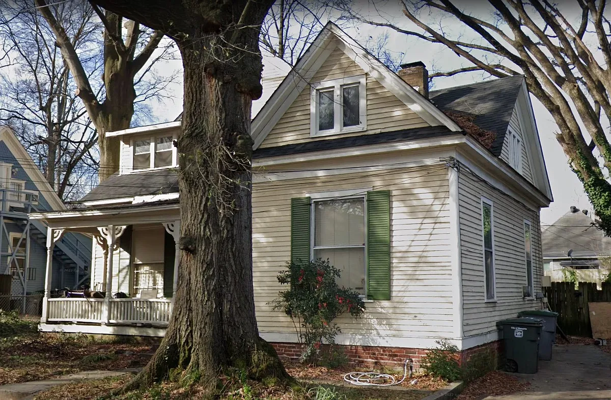 Building Photo - 927 S Cox St