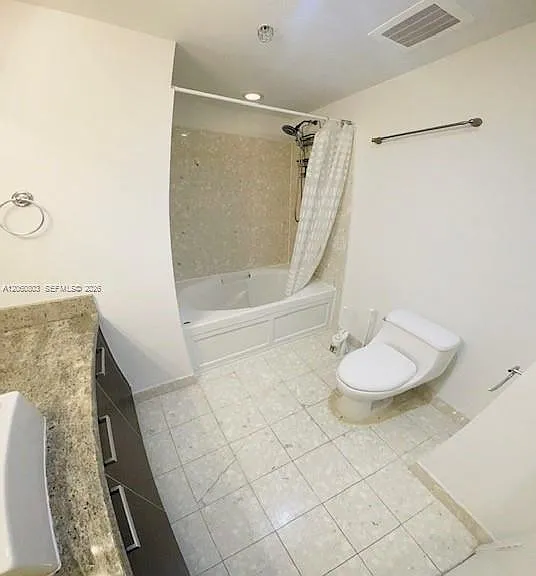 185 SW 7th St #1605 — Photo 17
