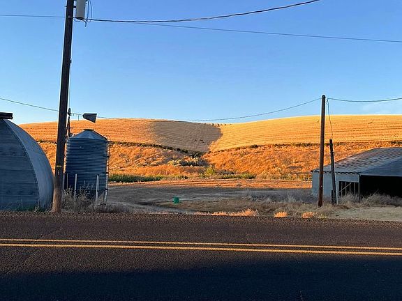 3rd image of 41876 Holdman Rd