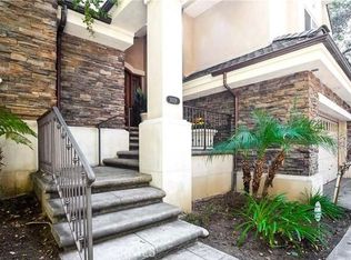 3028 E Chevy Chase Dr, Glendale, CA 91206