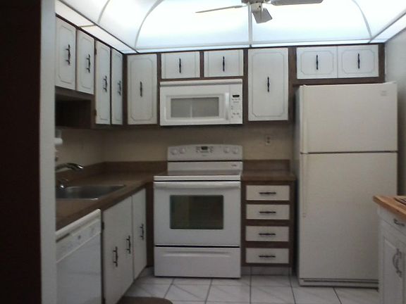 5th image of 570 Burgundy L #5700