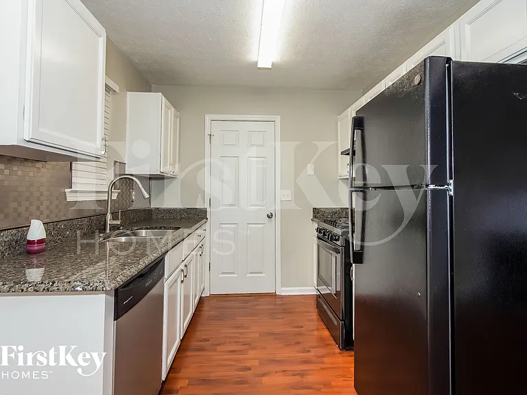 222 Brenda Ellen Dr — Photo 5