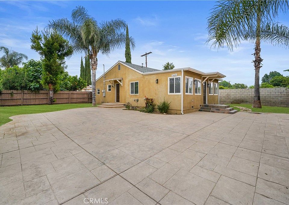 1st image of 7620 Variel Ave