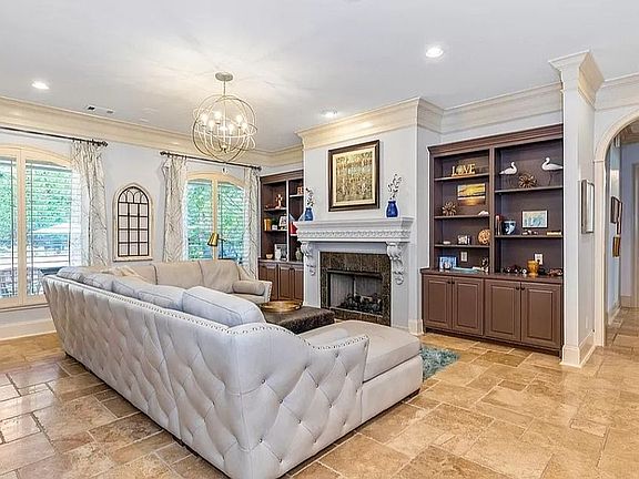 4th image of 7017 Wynlakes Blvd