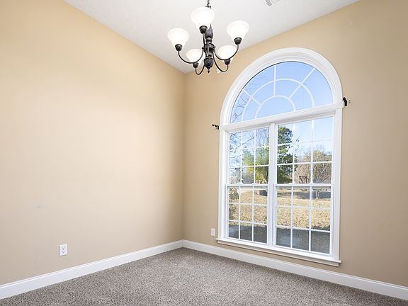 5th image of 106 Lee Road 530