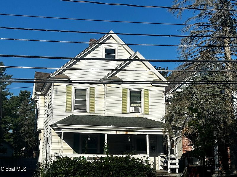 2nd image of 160 Bay Street