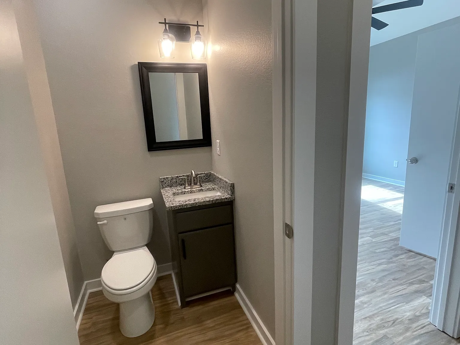 3 bed, 2.5 bath, 1250 sqft, $1,550 — Photo 4
