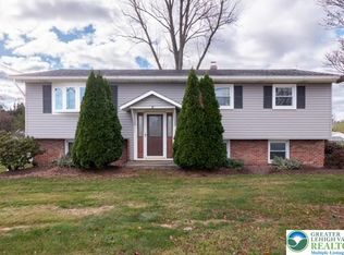 4441 Lehigh Dr, Walnutport, PA 18088