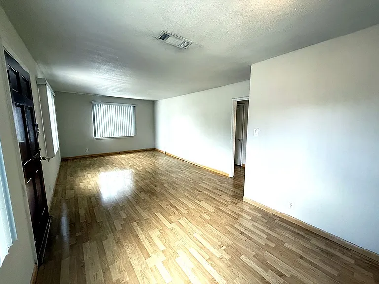 2314 Upland Dr — Photo 11