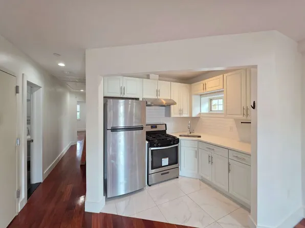 2543 W 17th St, Brooklyn, NY 11214