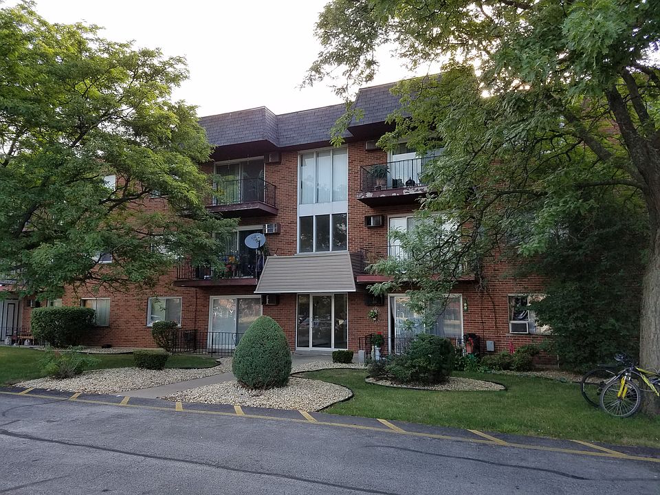 1st image of 11245 S Harlem Ave APT C9