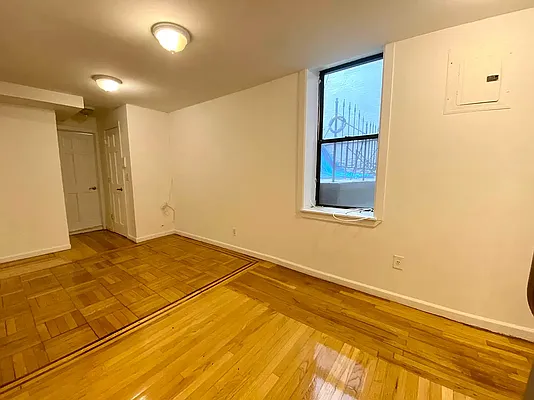 Rented by City Connections Realty | media 21