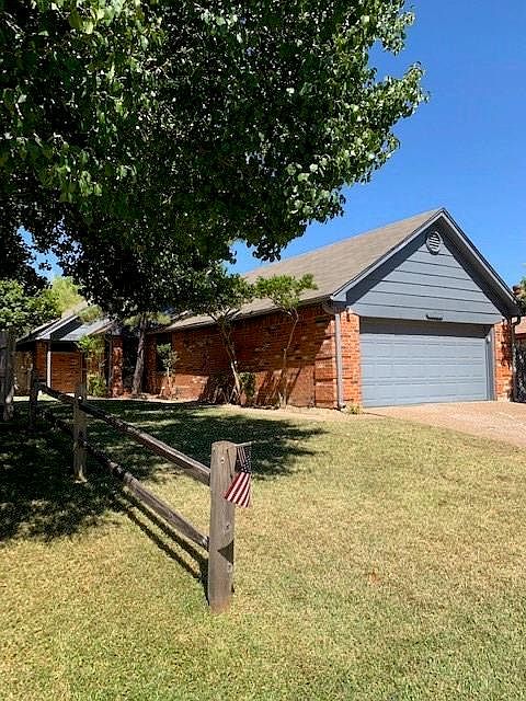 1st image of 10712 Tall Oak Dr