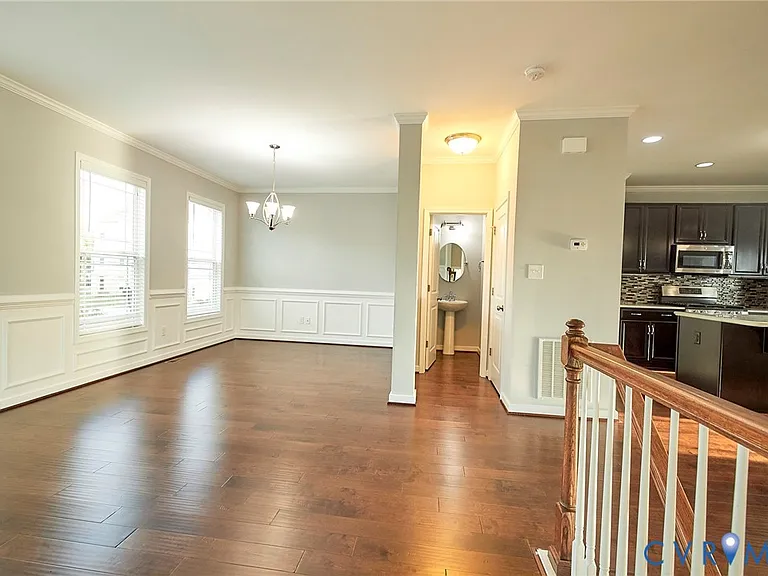 11458 Hayloft Ln — Photo 24