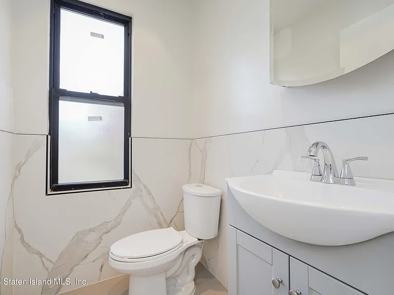 19-23 Foster Rd — Photo 8